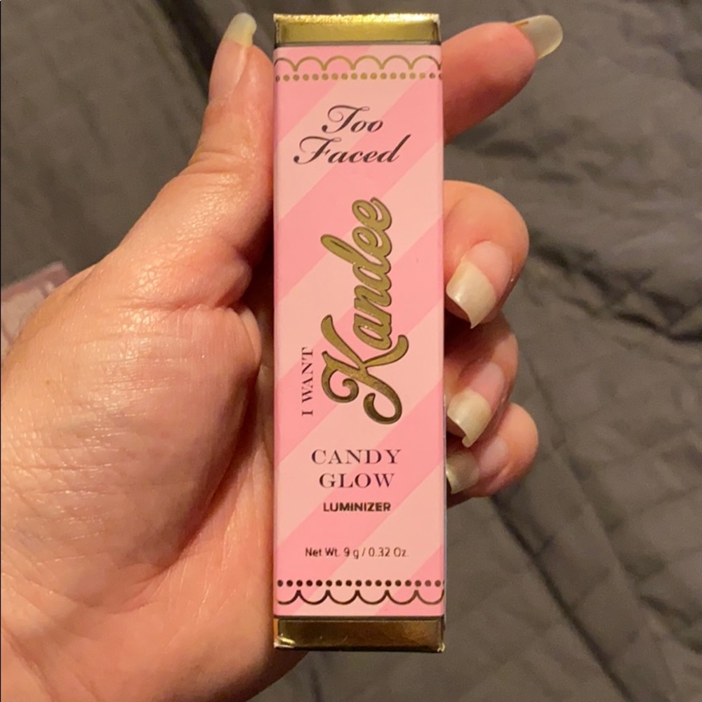 Too Faced I want Kandee Candy Glow